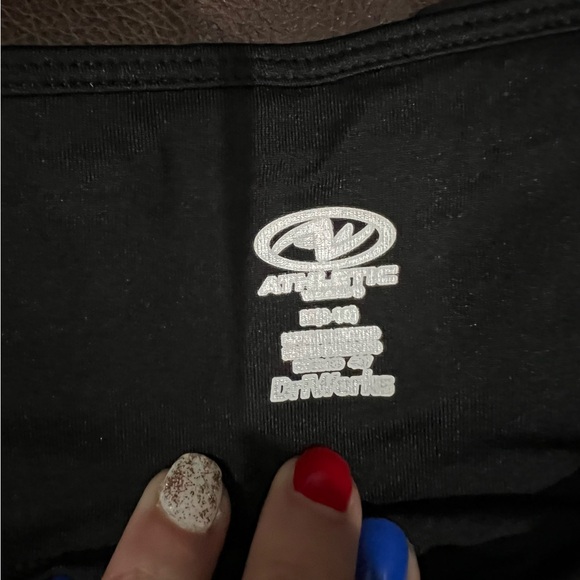 Set of 6 leggings! Some NWT! Reebok and Under Armour! 🇺🇸 are very cute! - Picture 13 of 14